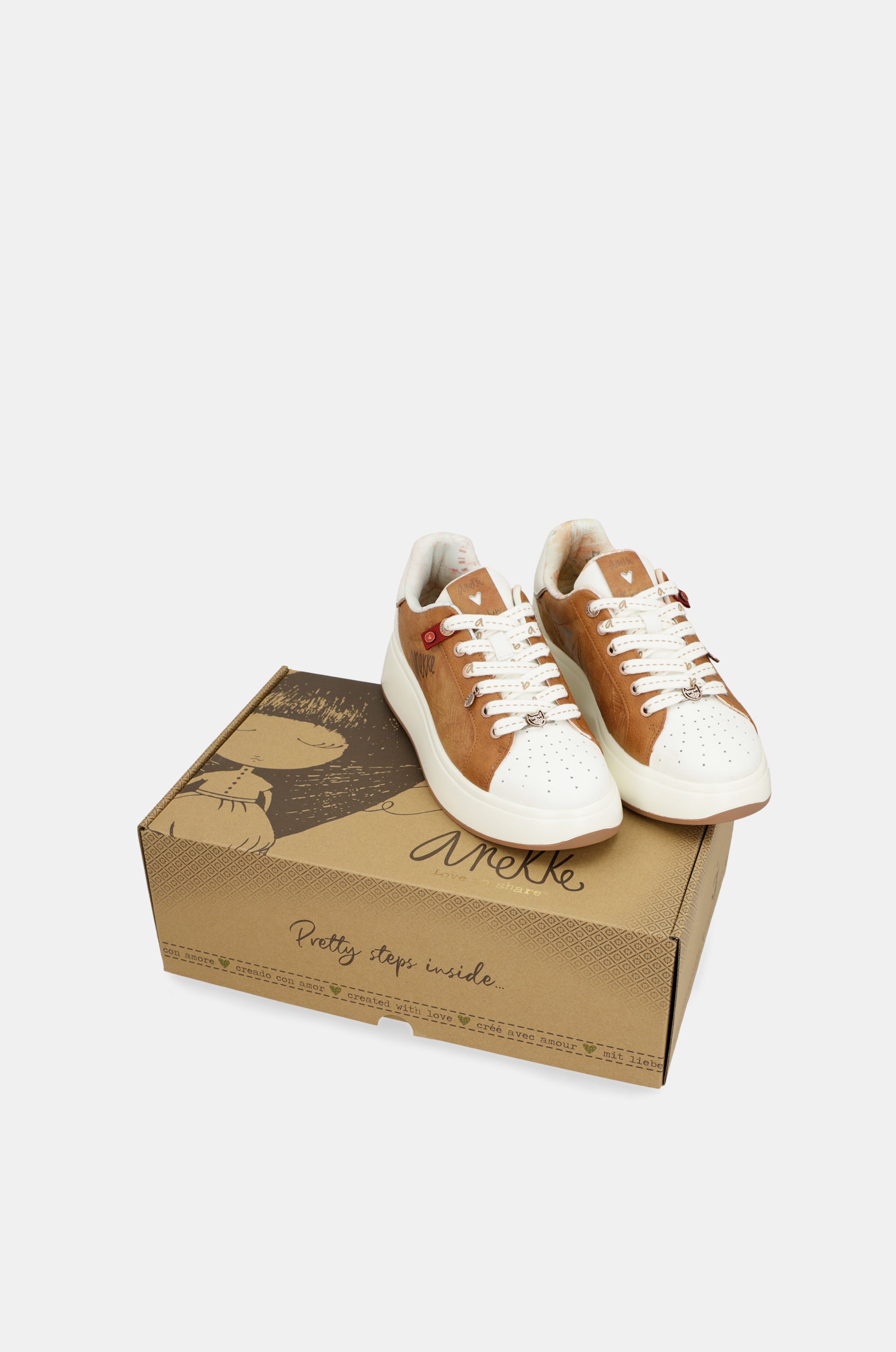 Peace & Love brown sneakers