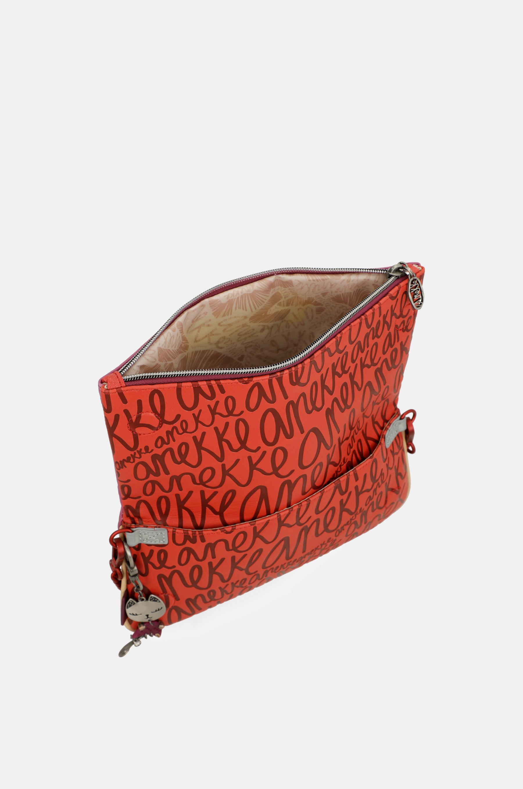 Fashion crossbody bag with metal handle