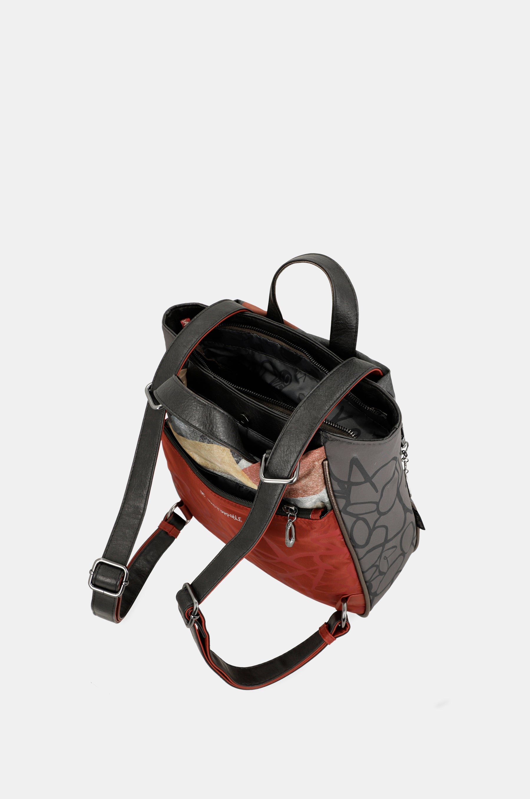 Imaginary medium backpack