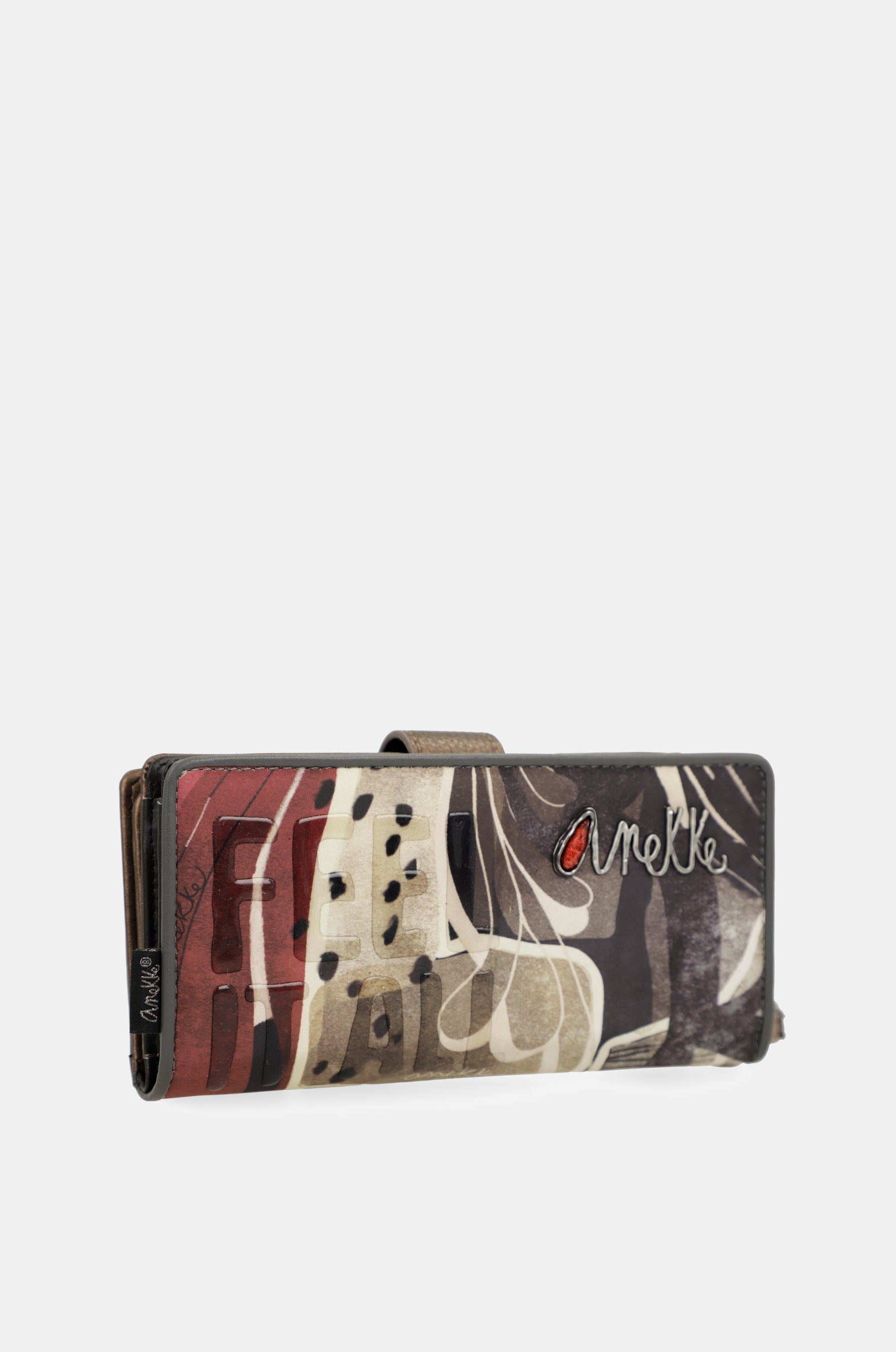 Imaginary large wallet