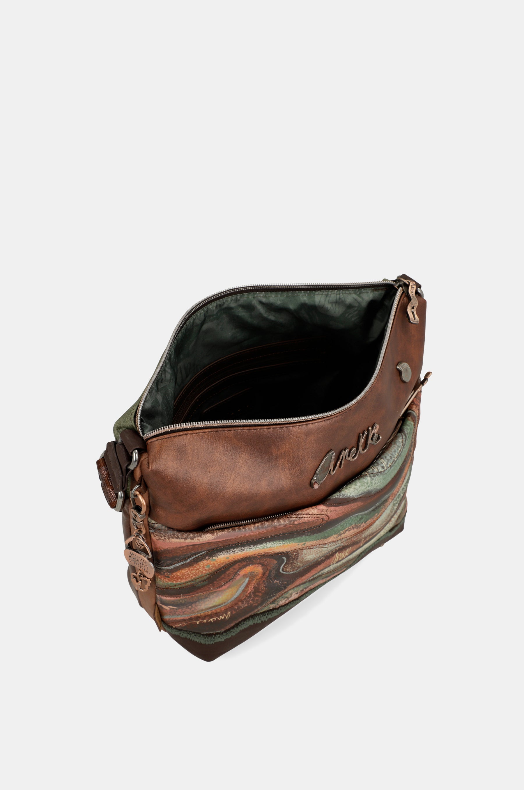 Outer large crossbody bag with pockets
