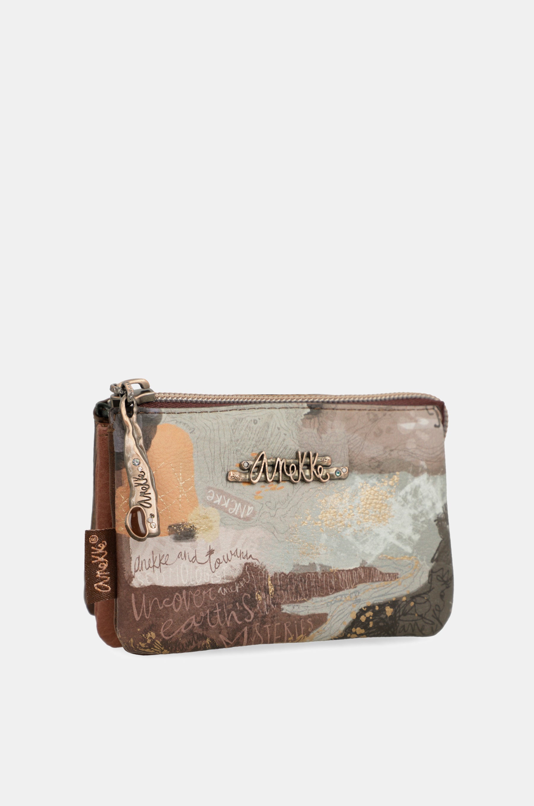 Outer 3-compartment coin purse