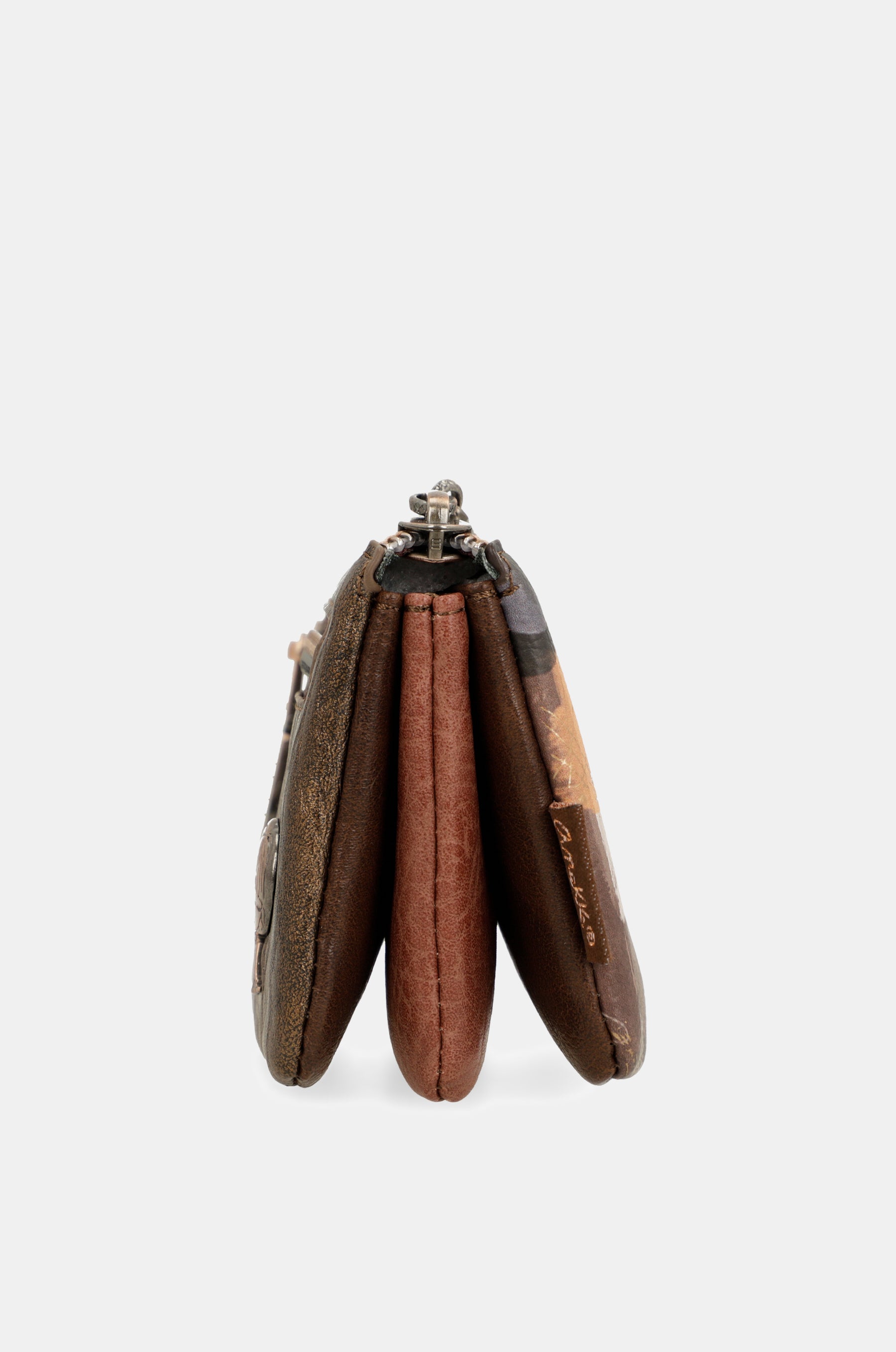 Outer 3-compartment coin purse