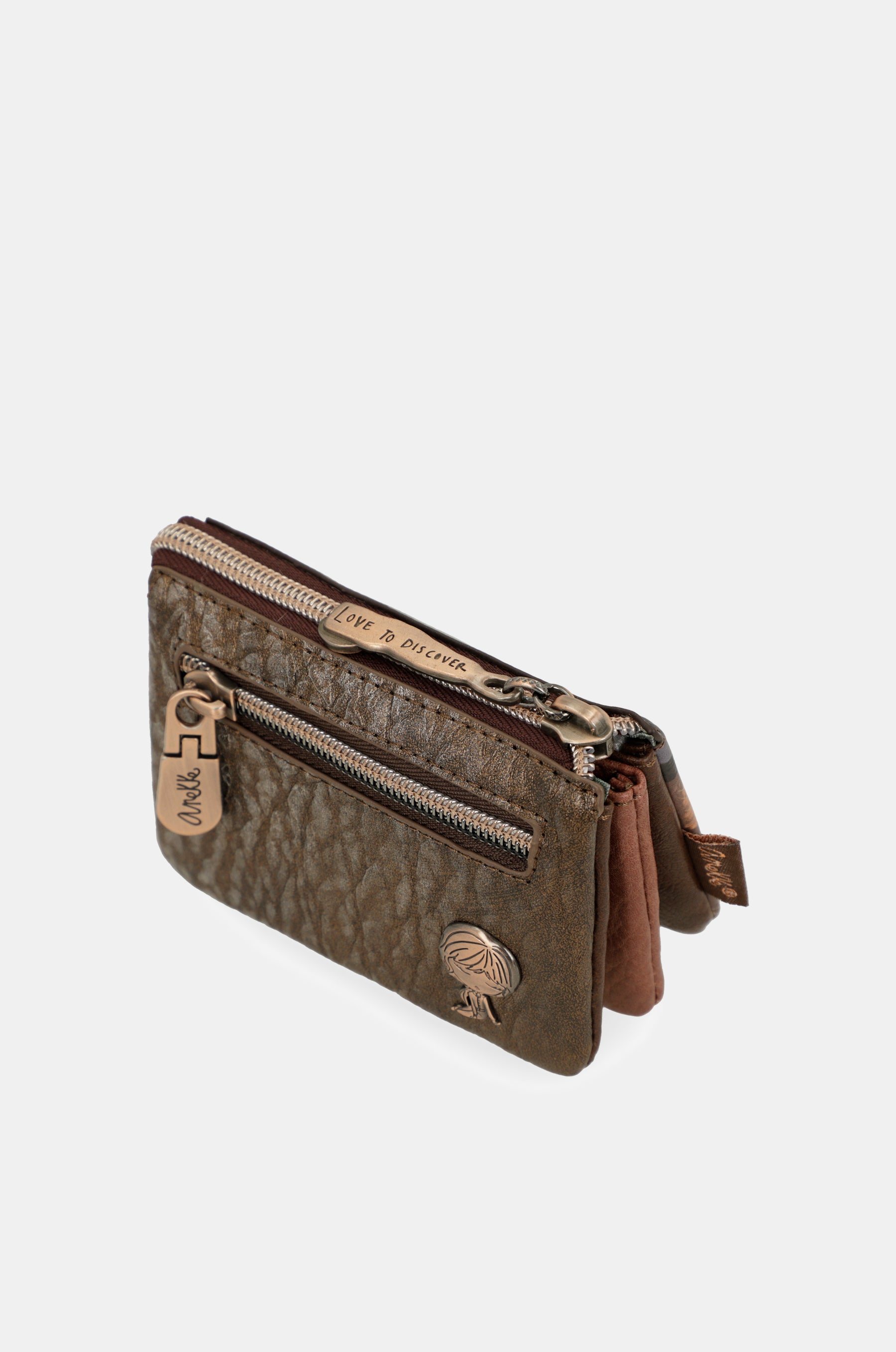 Outer 3-compartment coin purse