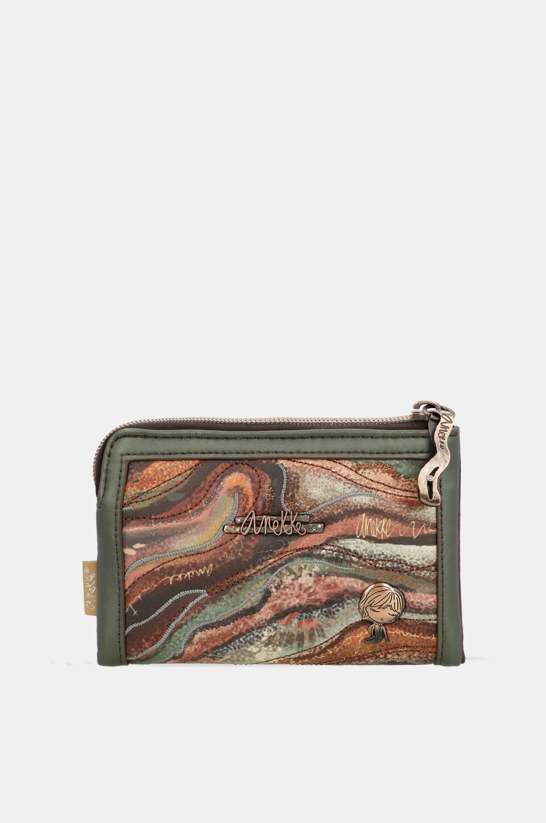 Outer medium wallet