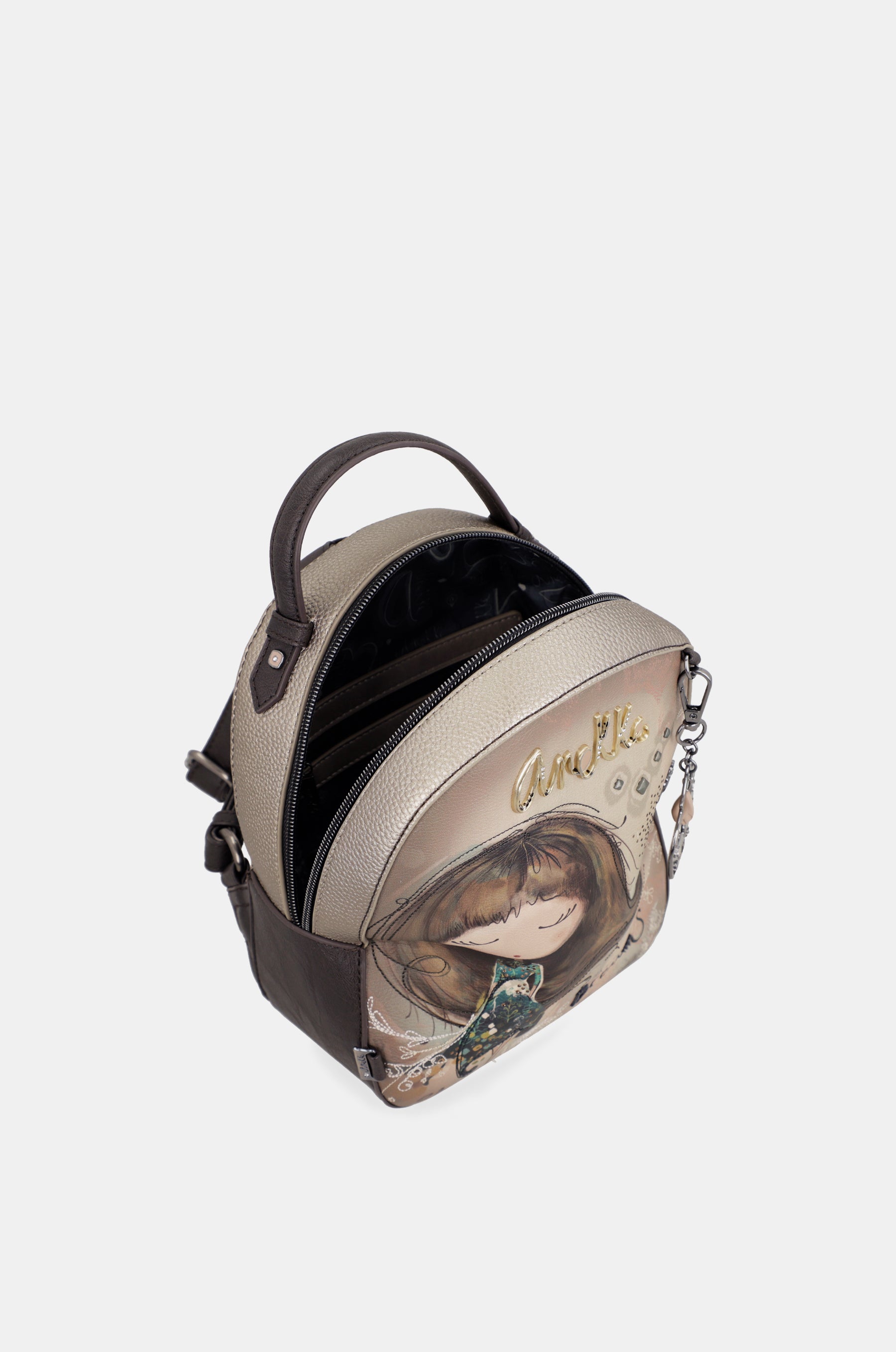 Real small backpack for leisure use