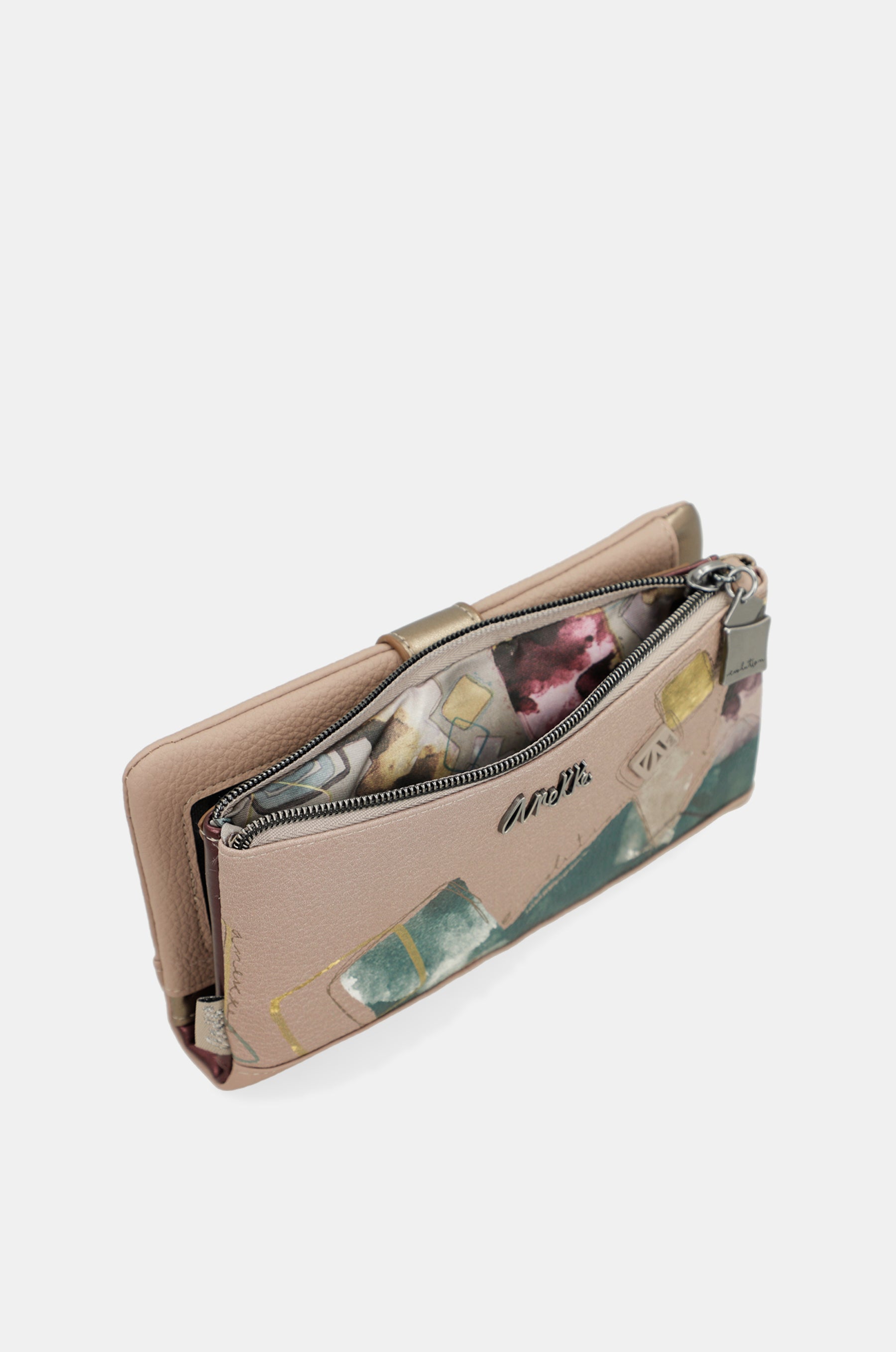 Evolution flexible large RFID wallet