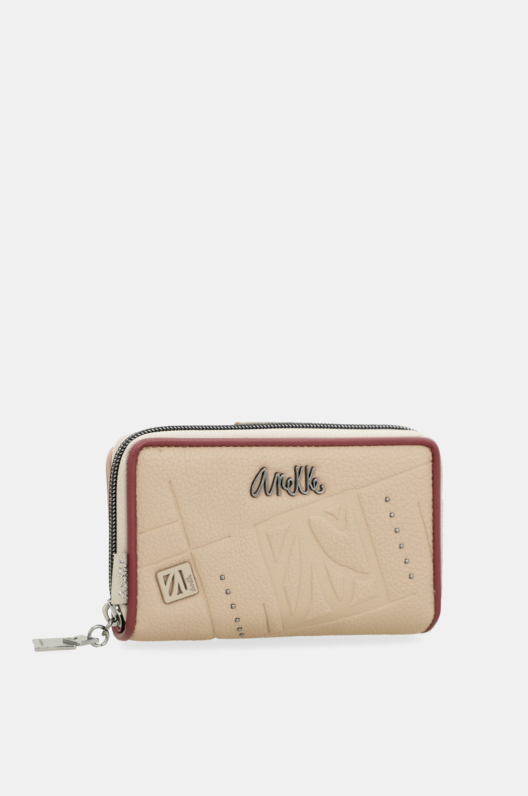 Evolution medium wallet