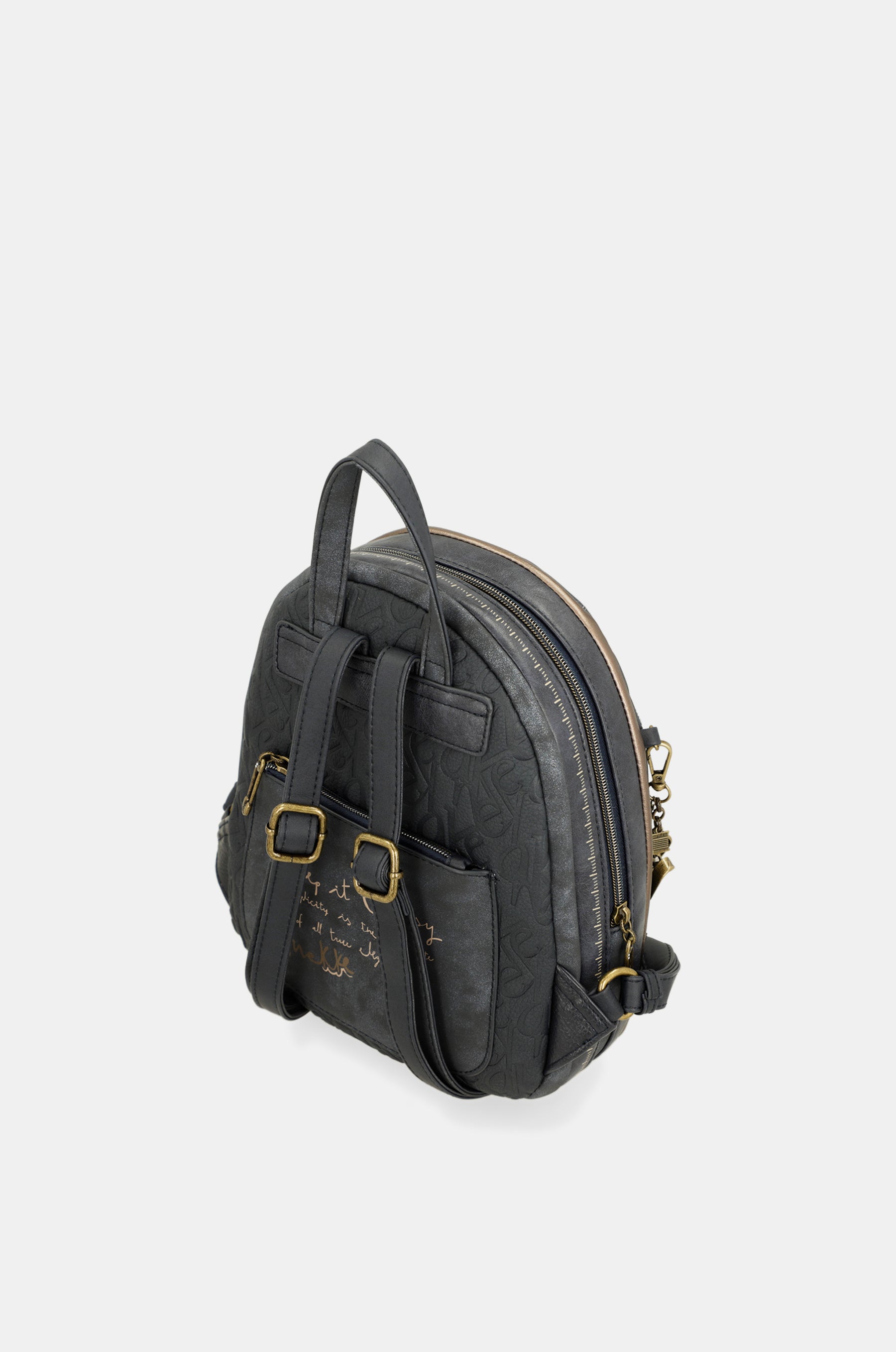Boutique medium backpack for leisure use