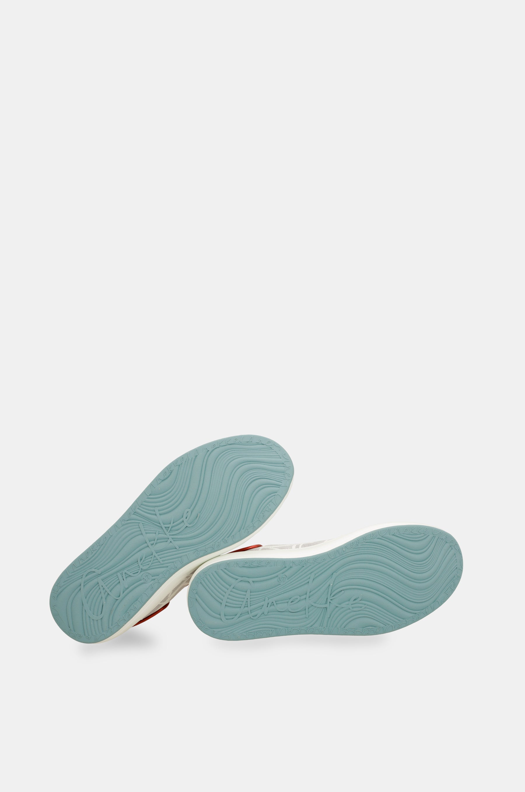 White Amphora sneakers