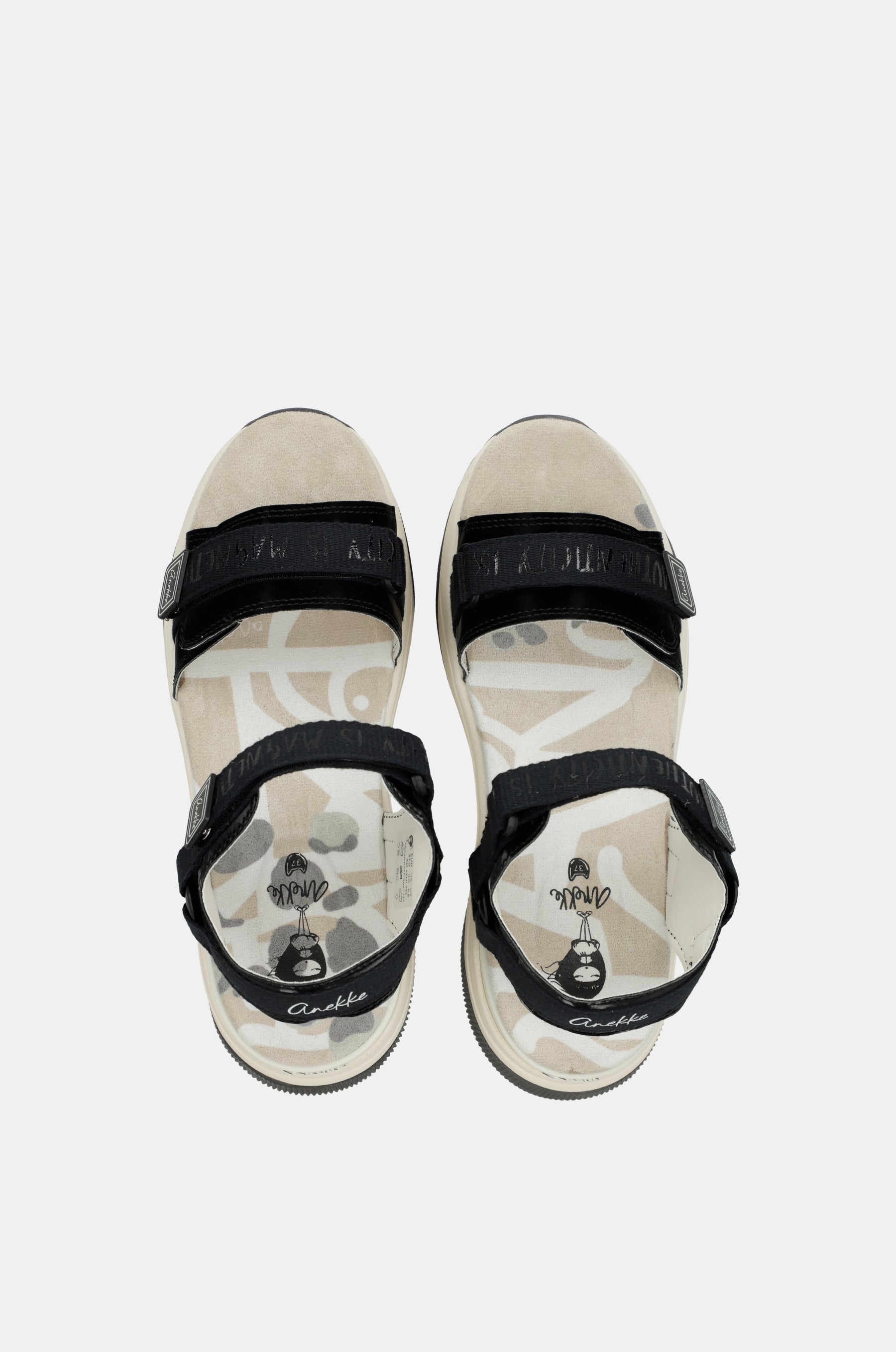 Black sporty sandals