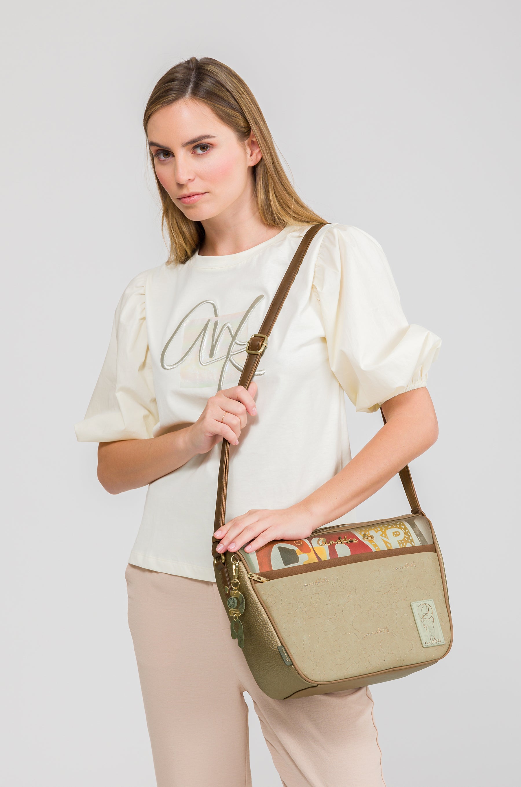Large crossbody bag Amphora