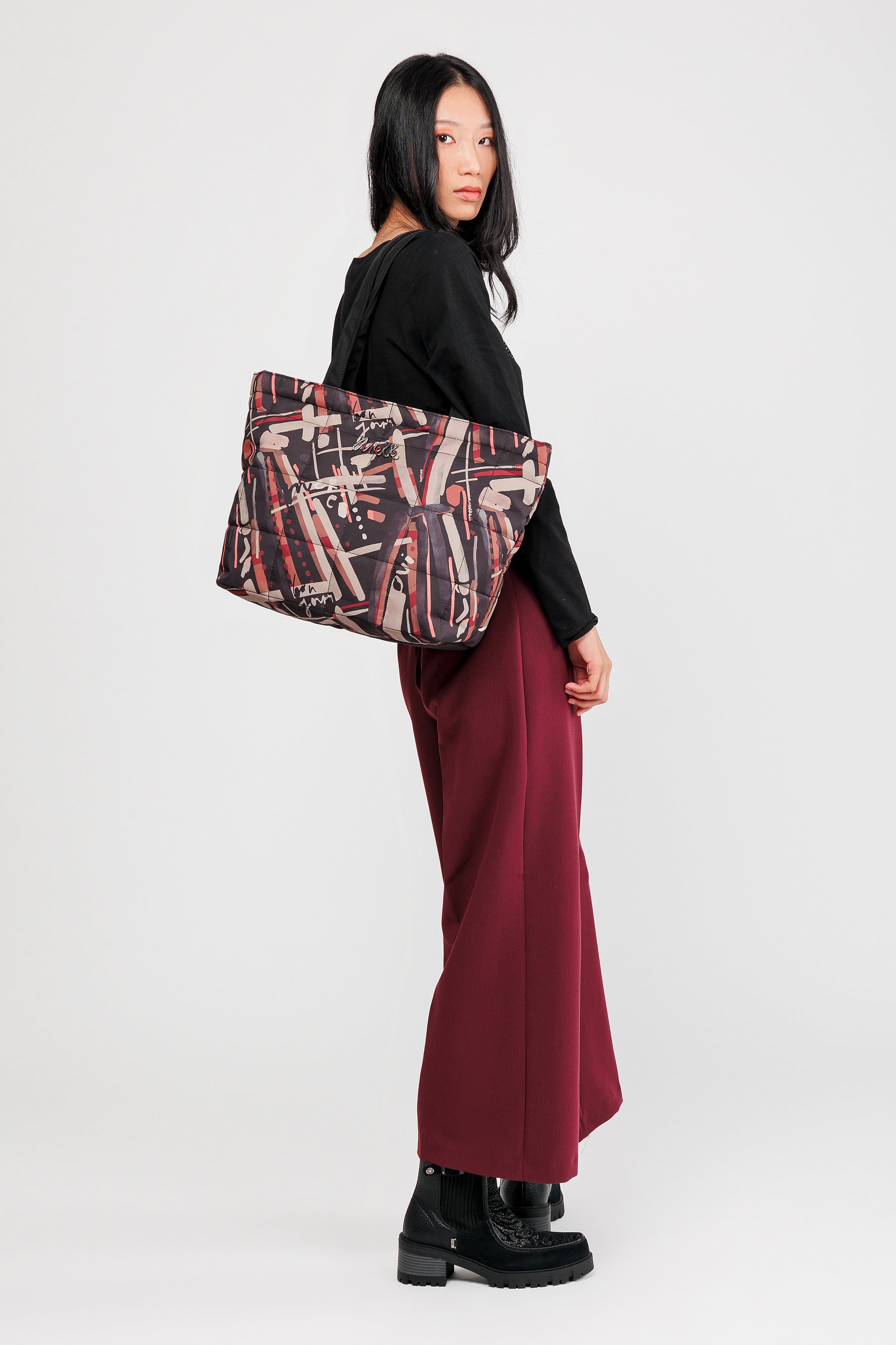 Mademoiselle Anekke travel bag
