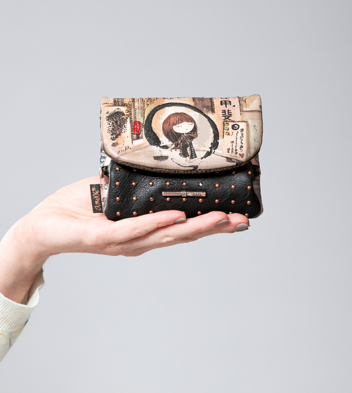Shōen flap wallet