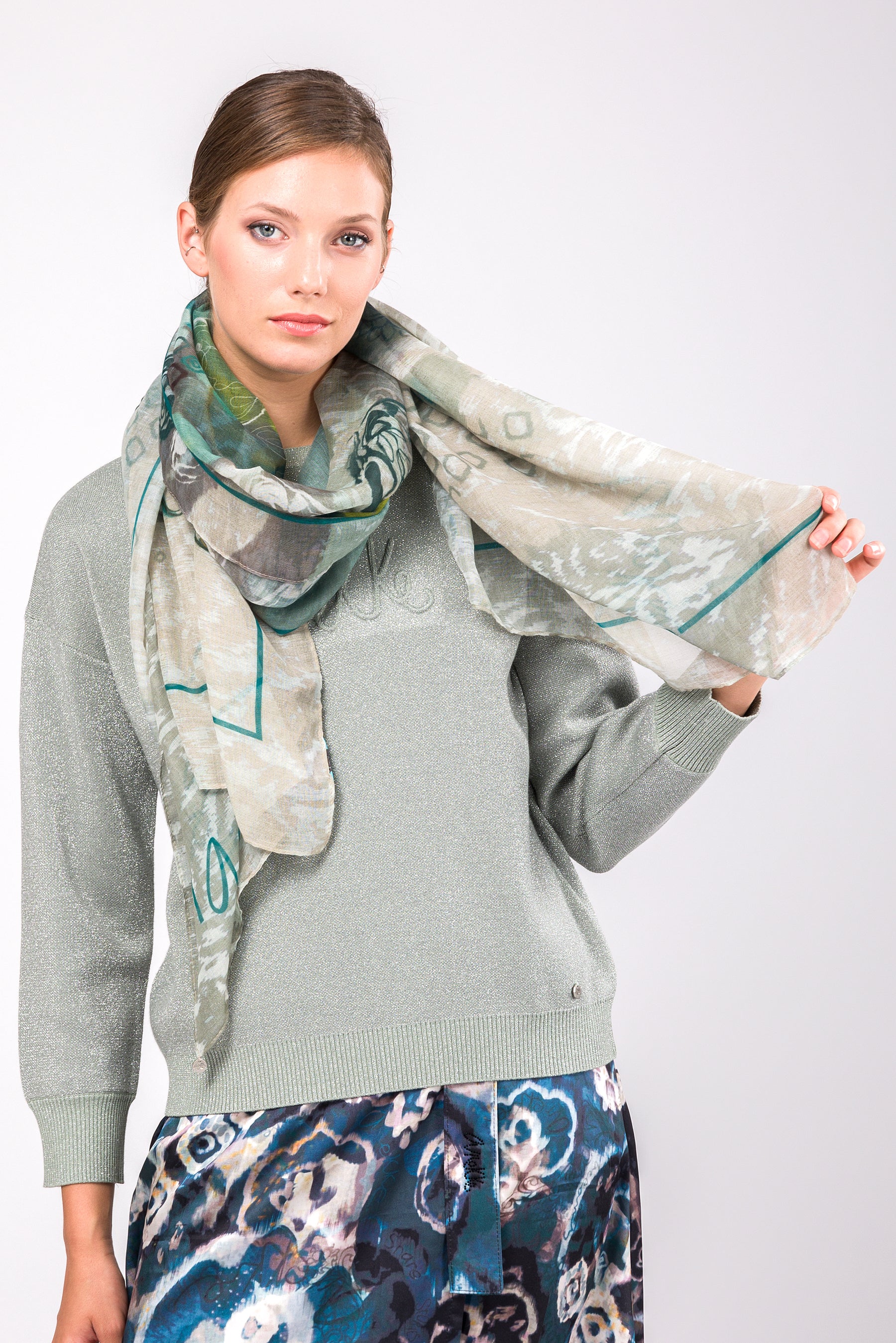 Real scarf