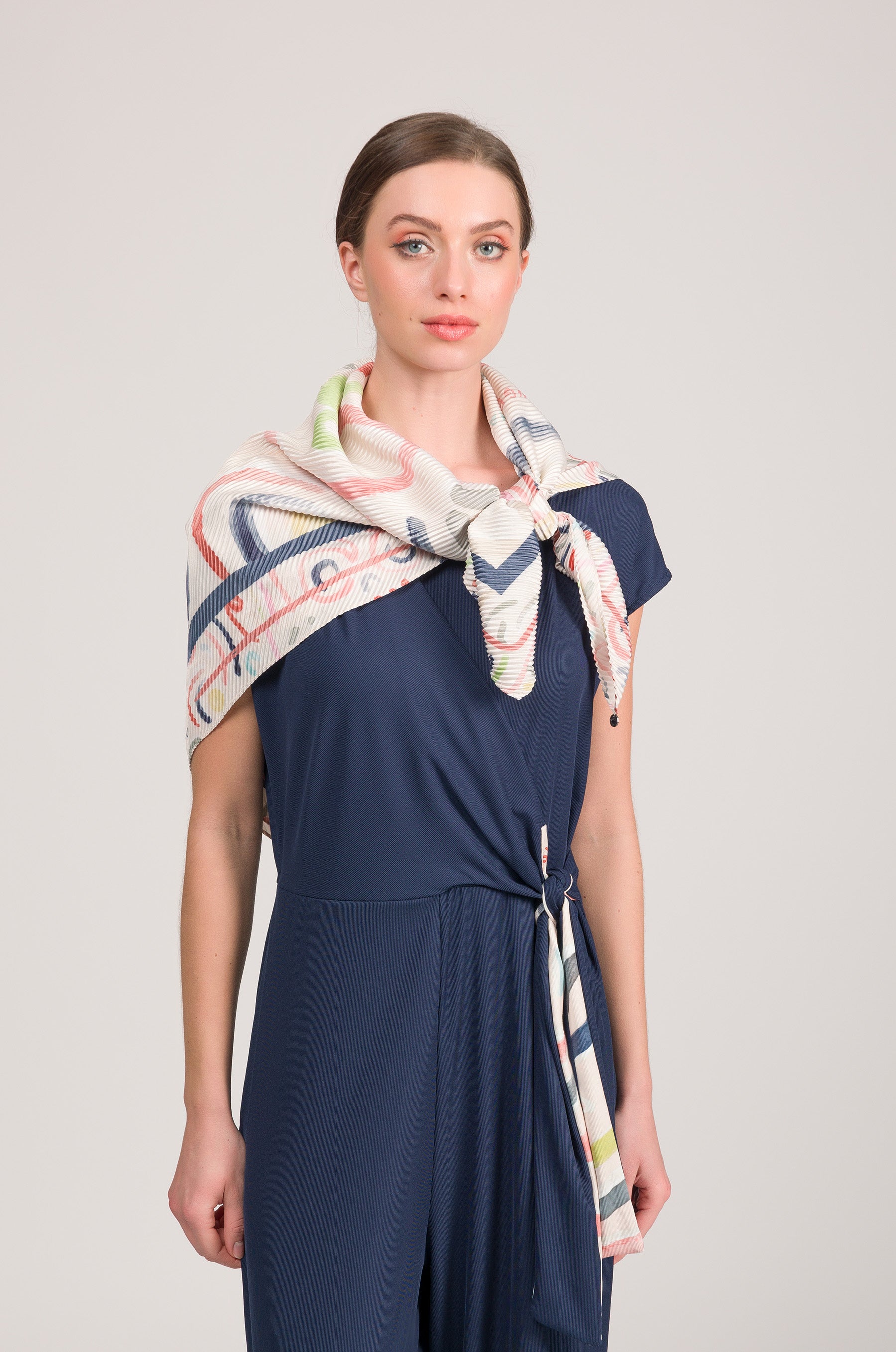 Pleated scarf Olympia