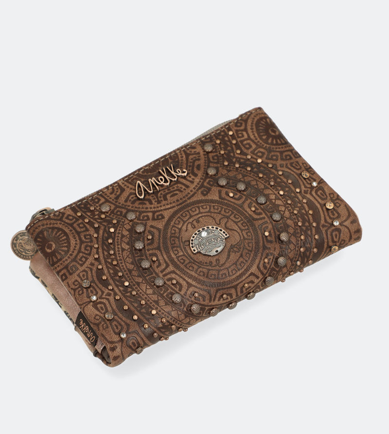 Ixchel Medium-sized wallet with a zip