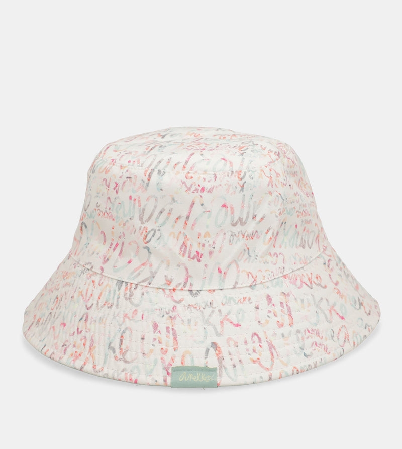 Fashion bucket hat