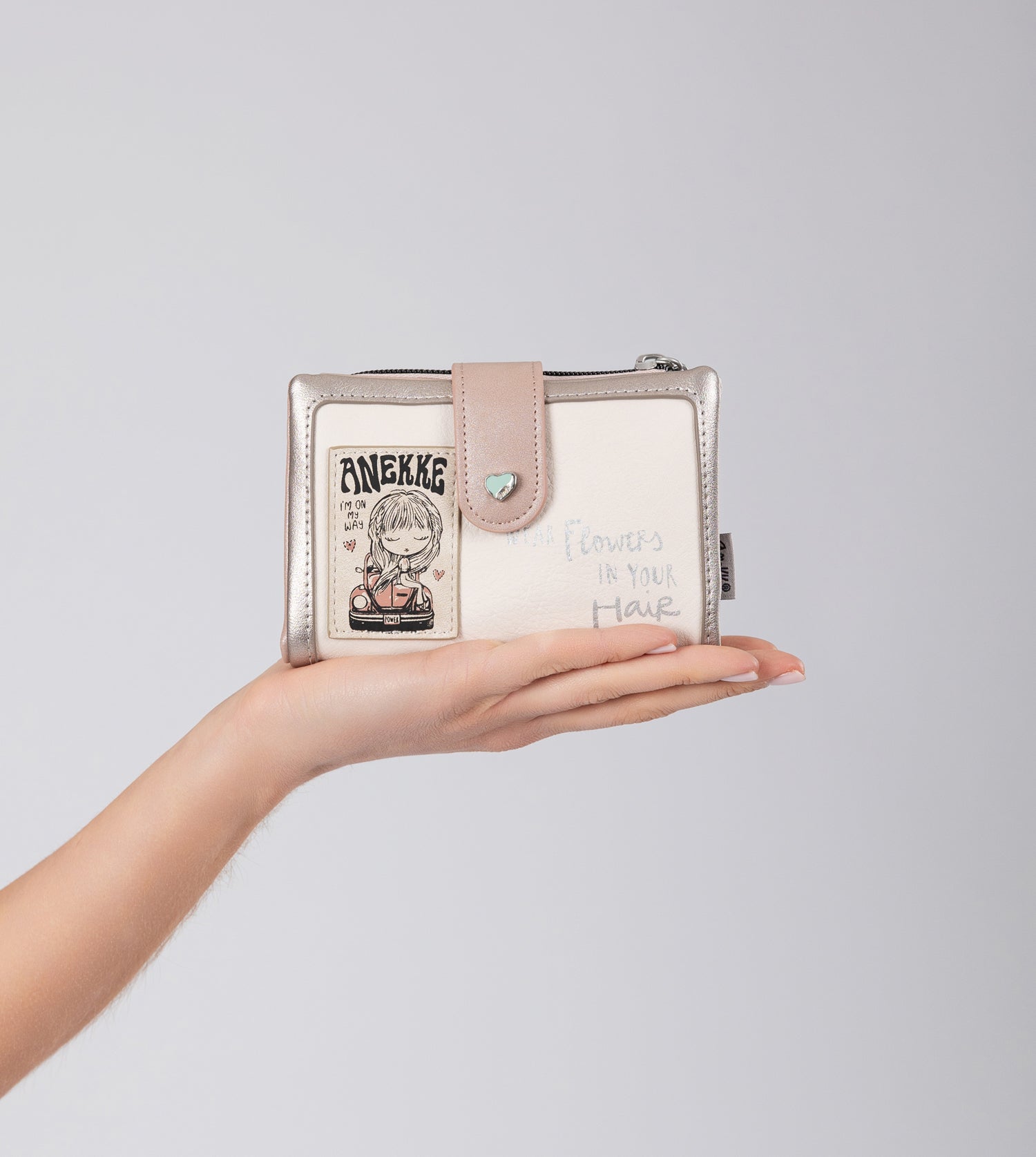 Psicodelic flexible RFID wallet