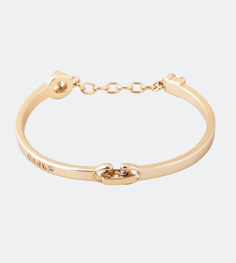 Bracelet with a golden chain