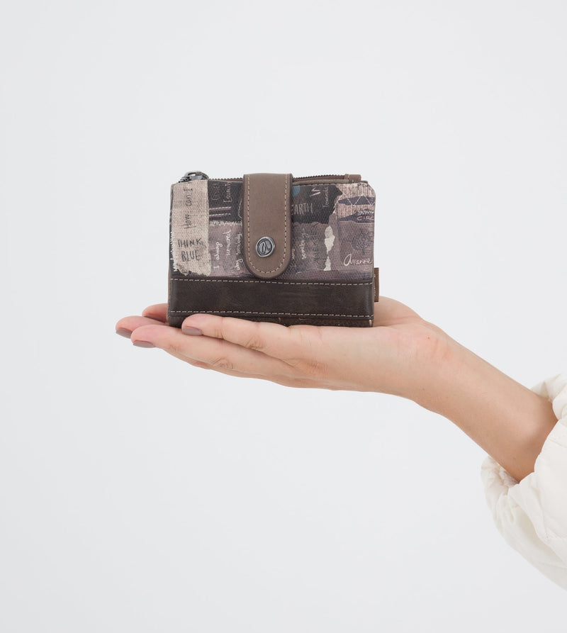 Rune brown wallet